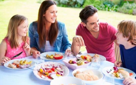 A Importância do Hábito de Comer Juntos em Família